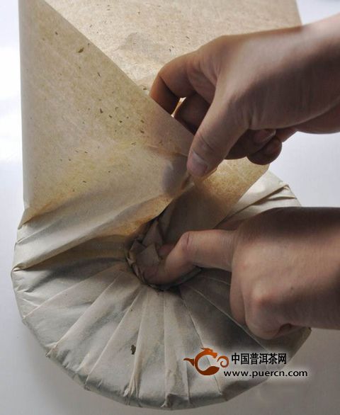 普洱茶饼包装设计,棉纸的叠法 