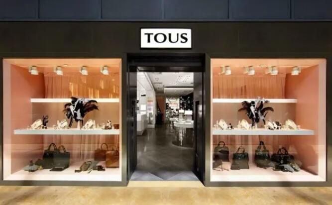 知名輕奢珠寶品牌 Tous 啟用新LOGO