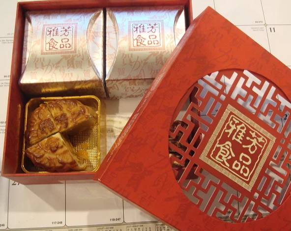 月饼礼盒包装设计如何融入传统文化 