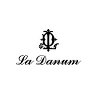 LADANUM阿丹娜品牌宣傳標語：高品質成衣定制 