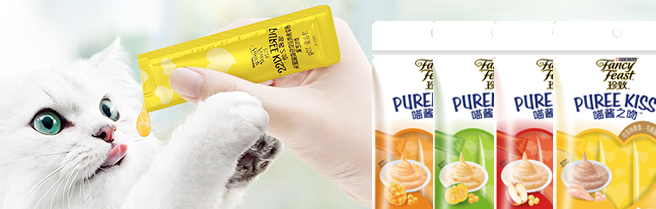 PURINA普瑞纳品牌宣传标语：时无刻、全心全意地为宠物和宠物主人提供服务