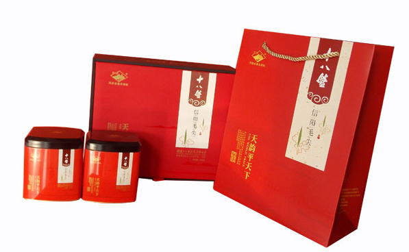 SHIBAPAN十八盘品牌宣传标语：经典茶香