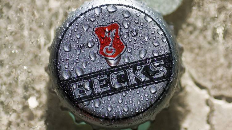 Becks贝克品牌宣传标语：口味醇美 营养丰富 