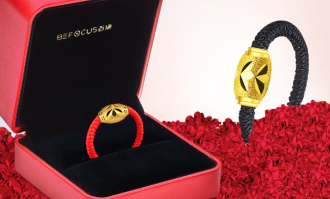 百福珠宝品牌宣传标语：爱的礼物