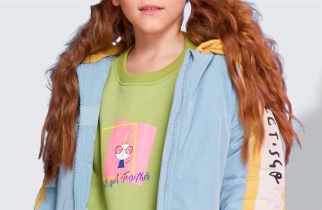 瓢虫贝贝品牌宣传标语：让孩子穿着舒适健康的童装 