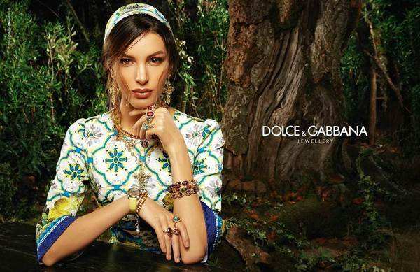Dolce&Gabbana杜嘉班纳品牌宣传标语：意大利西西里岛风情的风格