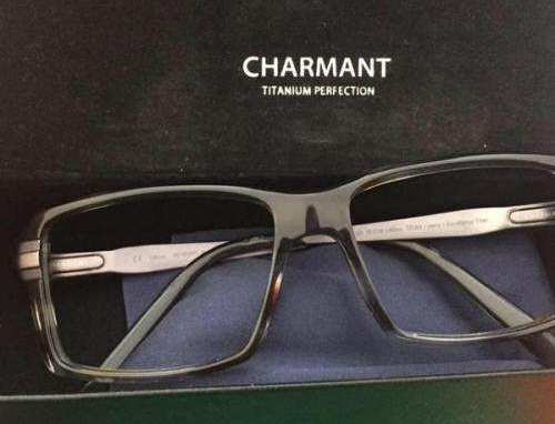 夏蒙眼镜CHARMANT品牌宣传标语：品味优雅 艺术人生