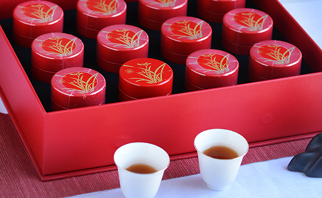 香江茶业品牌宣传标语：让世界分享武夷茶