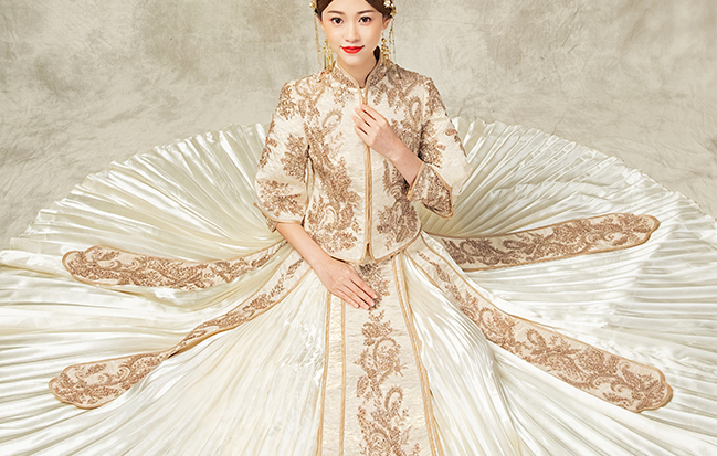 秀观唐旗袍品牌宣传标语：传统与时尚的完美结合 