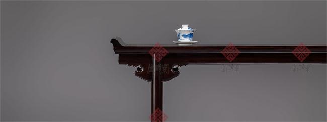 紫颐堂品牌宣传标语：红木家具看明式， 苏作传承在紫颐