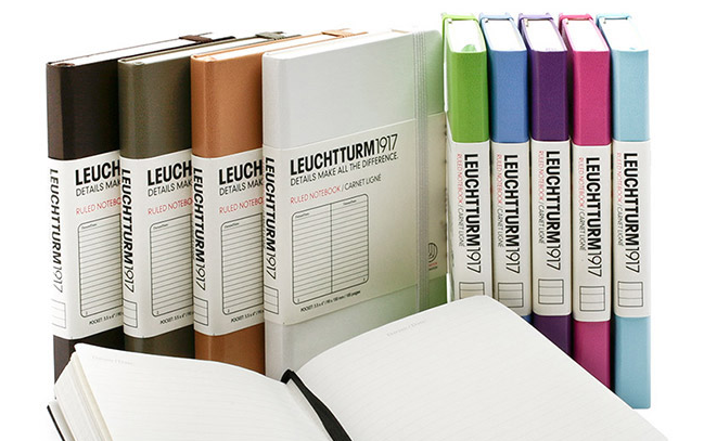 Leuchtturm1917灯塔品牌宣传标语：适合钢笔书写的笔记本 