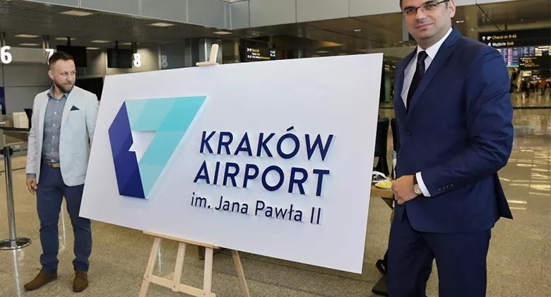 克拉科夫机场启用新形象设计