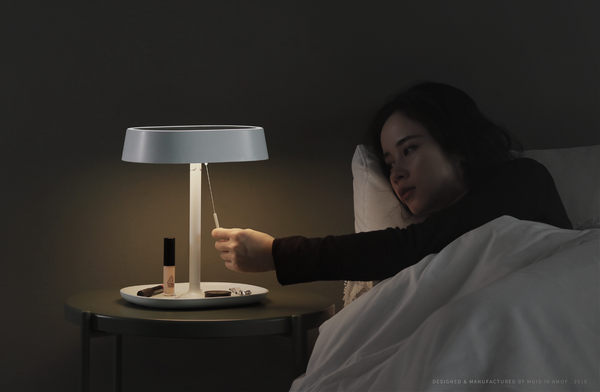 Mirror Lamp|一體式鏡面燈工業設計作品賞析