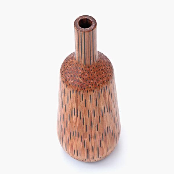 荷蘭工作室創作的鉛筆花瓶工業設計作品賞析